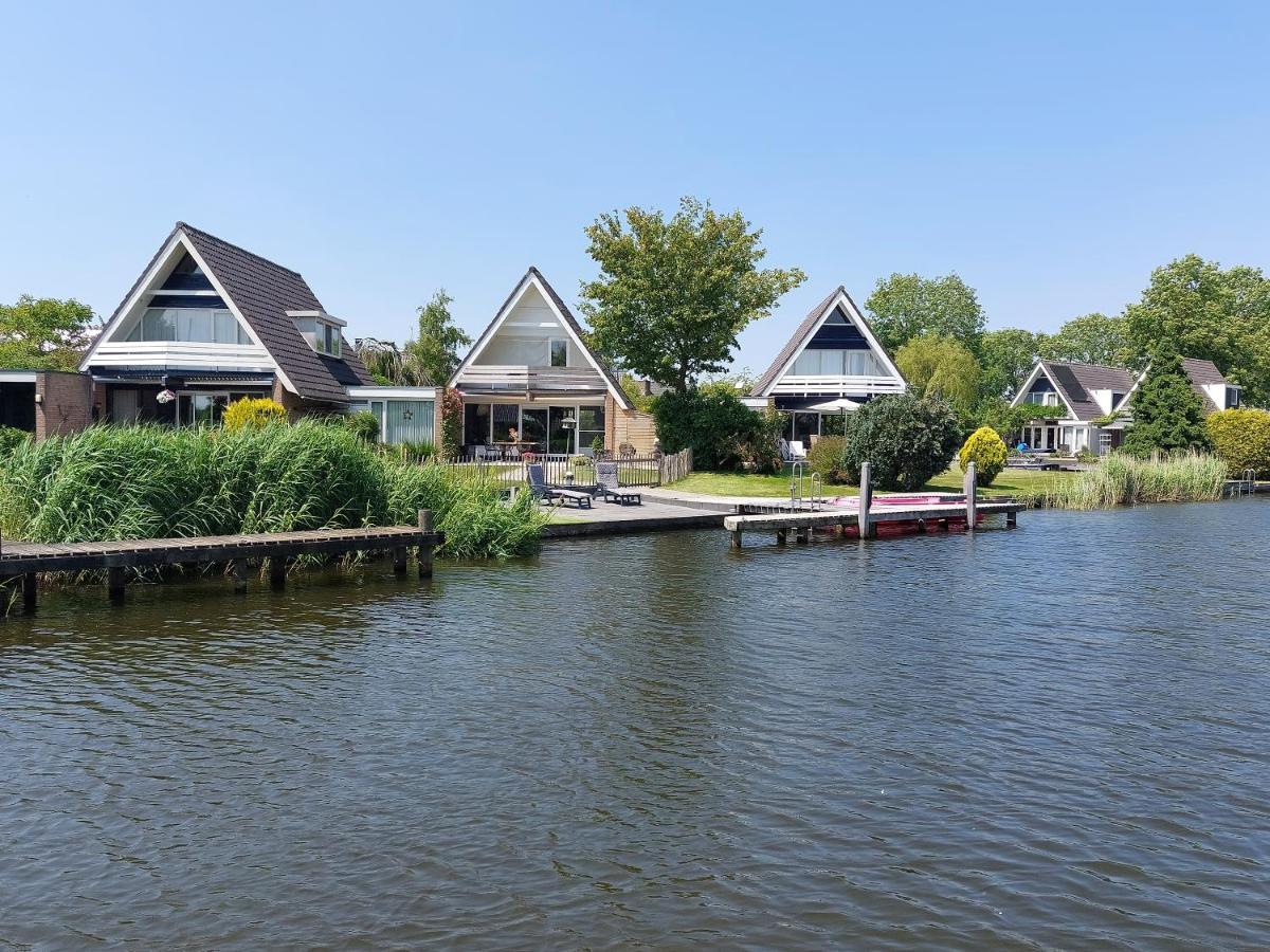 Vila Marretoer Uitwellingerga Exteriér fotografie