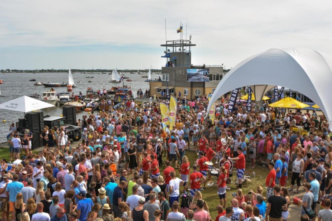 Vila Marretoer Uitwellingerga Exteriér fotografie